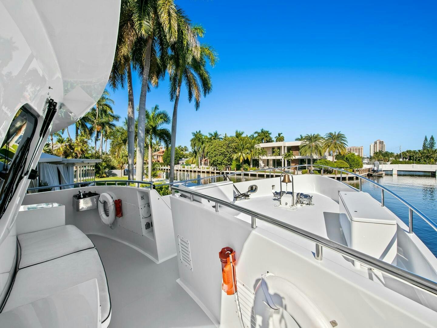 a boat on the water aboard SIENNA Yacht for Sale