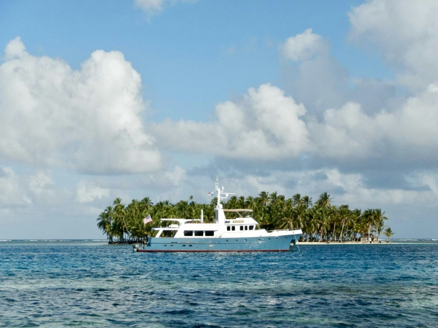 a boat in the water aboard SIENNA Yacht for Sale