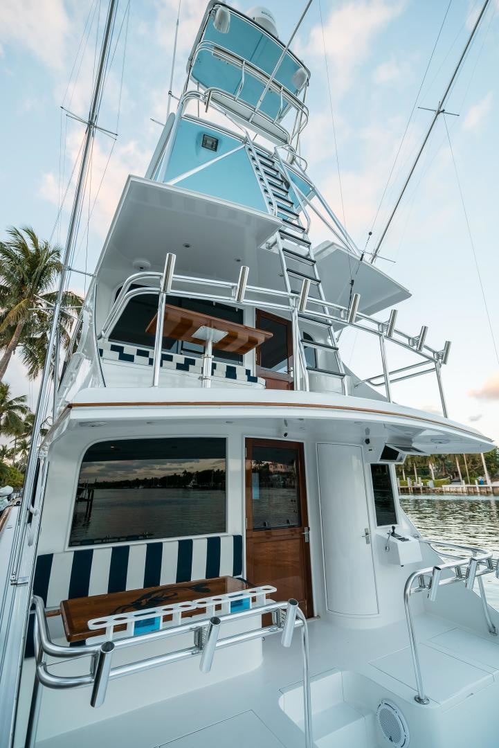 a boat on the water aboard CAPITAN MORGAN  Yacht for Sale