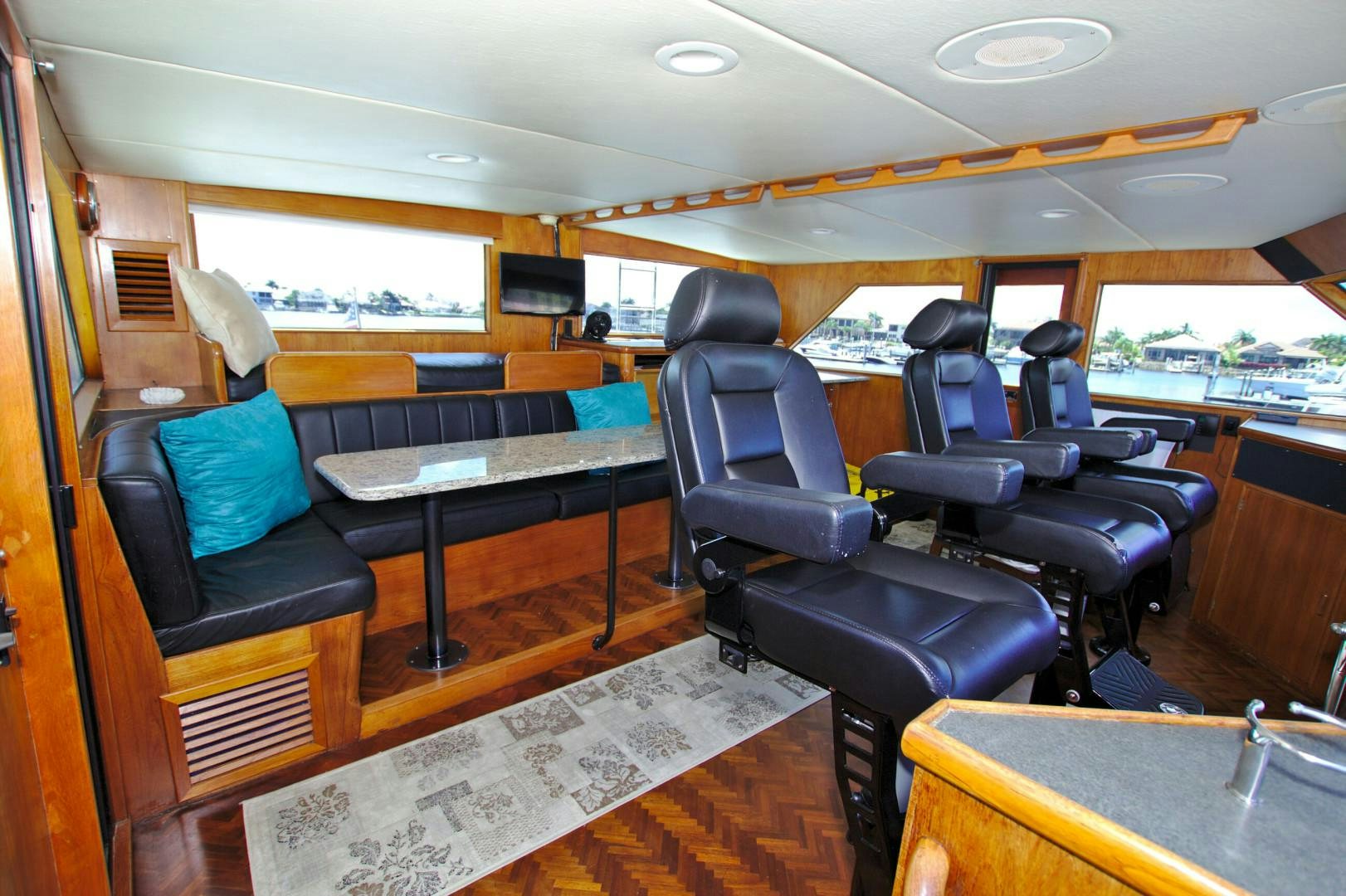 inside of a bus aboard PENDANA Yacht for Sale