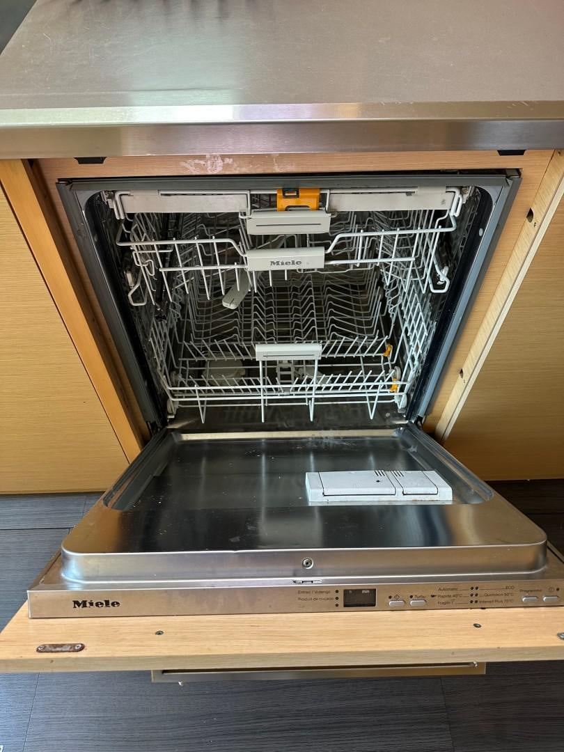 an open oven with a door open aboard OCEAN VIEW Yacht for Sale