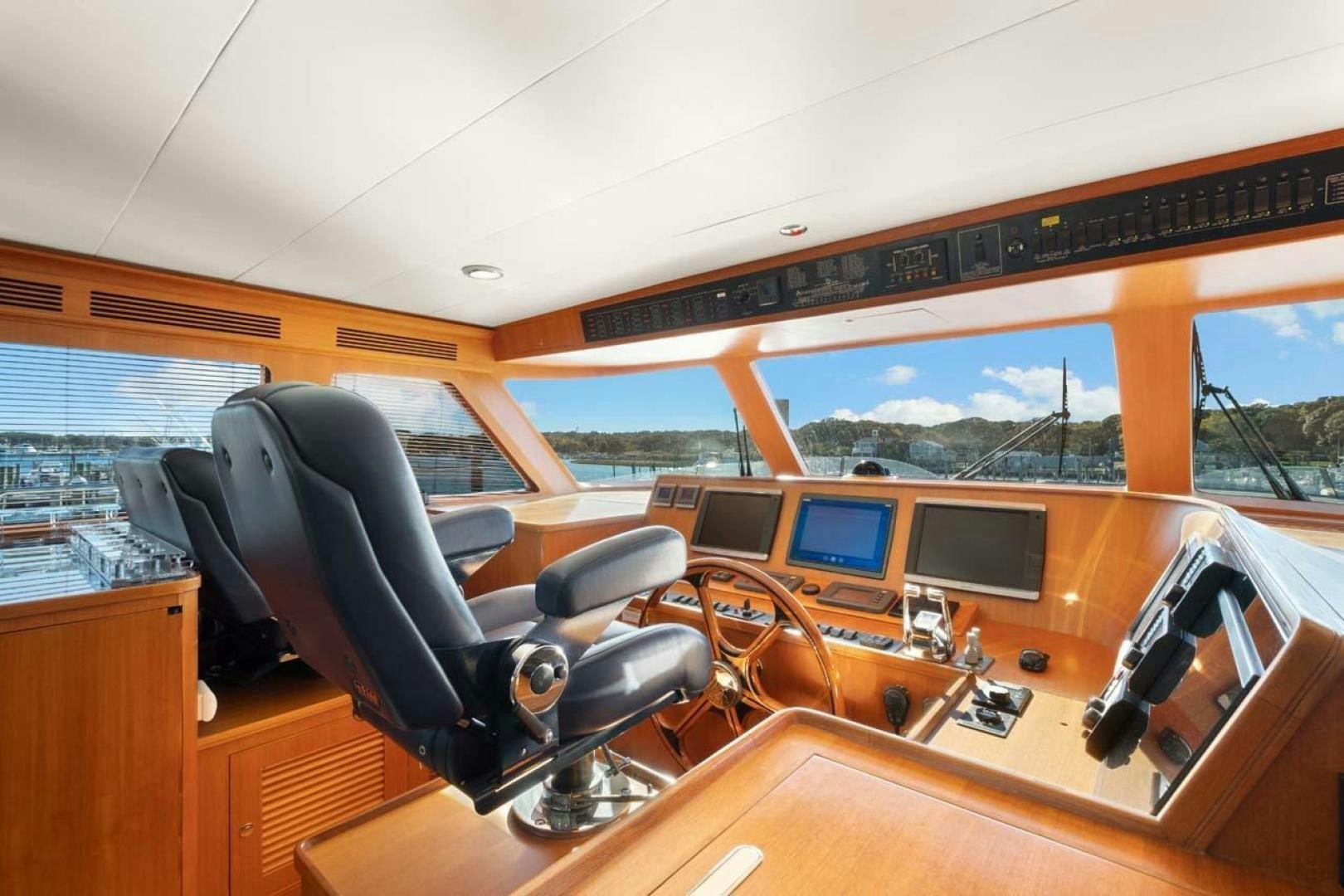 inside of a boat aboard PIVOT Yacht for Sale