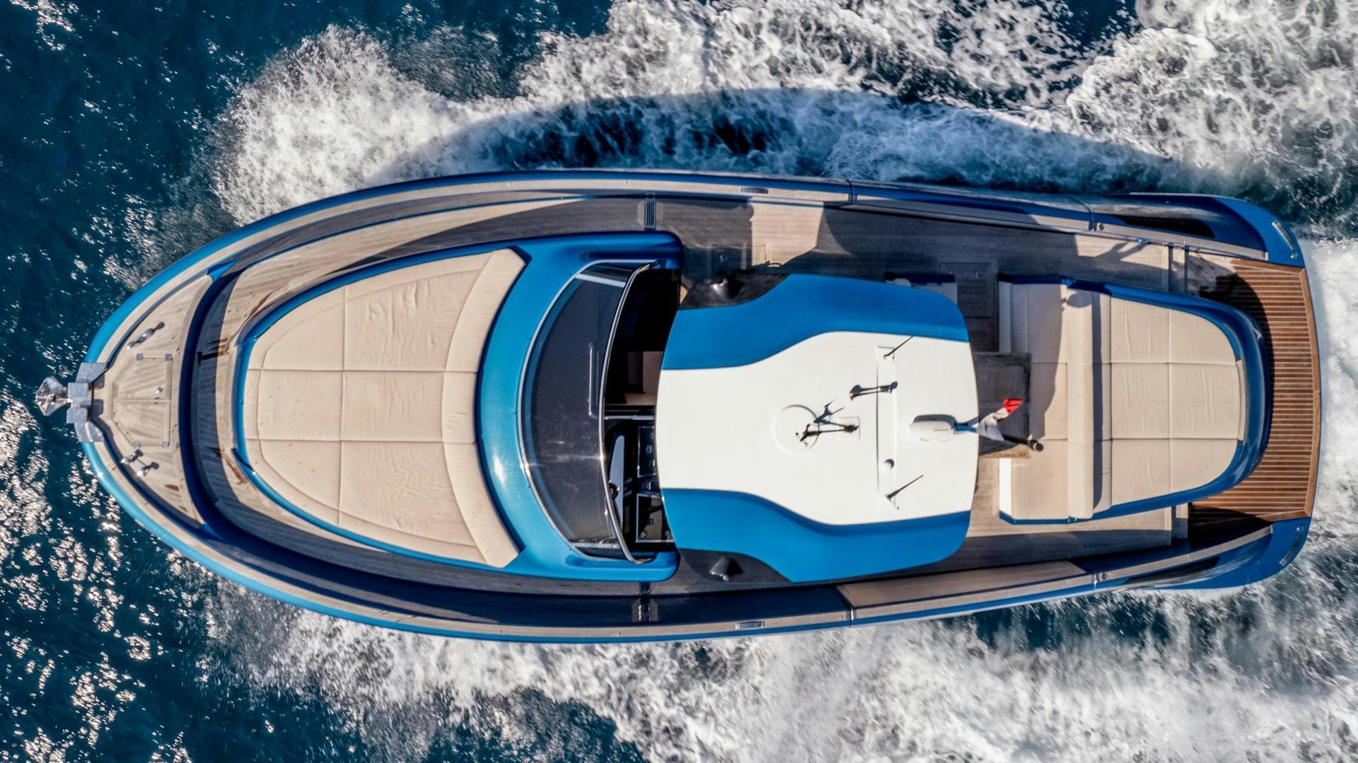 a high angle view of a house aboard CLAIR DE HUNE 2 Yacht for Sale