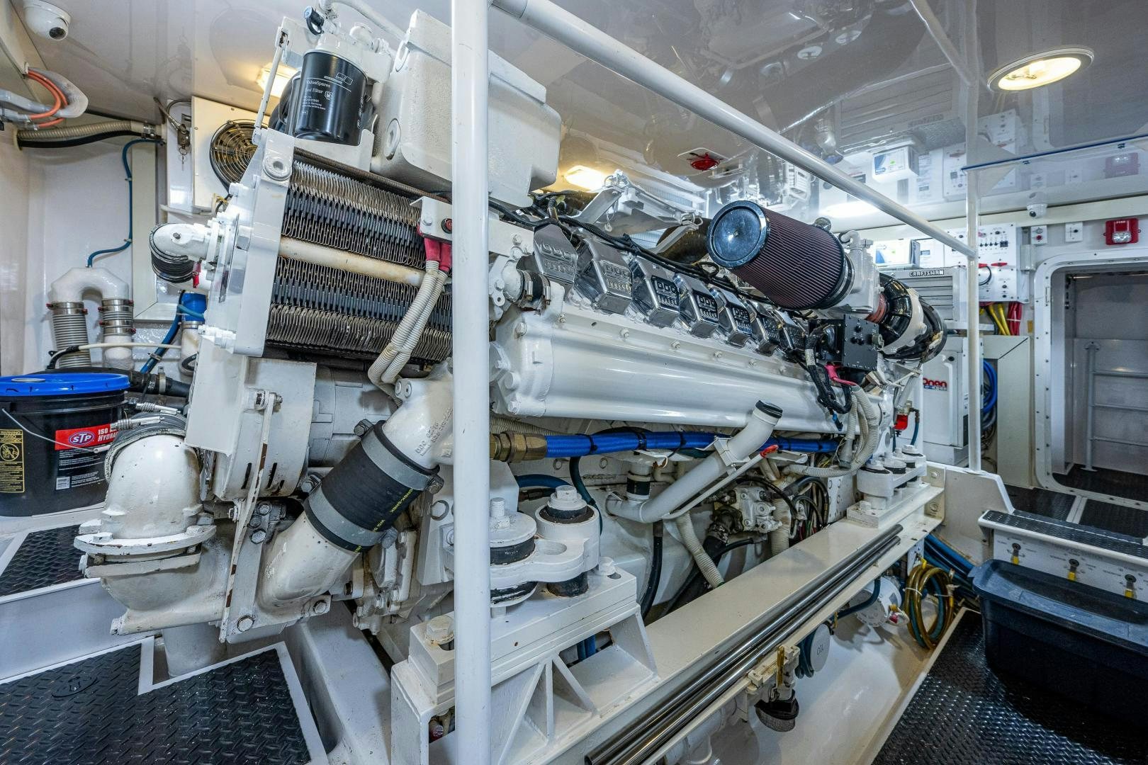 a machine with a large metal pipe aboard REEL ESTATE Yacht for Sale