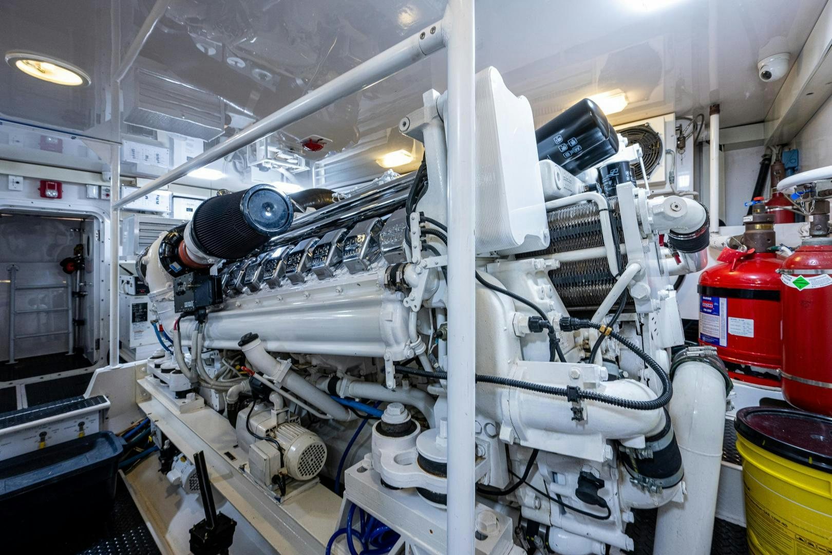 a large white machine with many pipes aboard REEL ESTATE Yacht for Sale