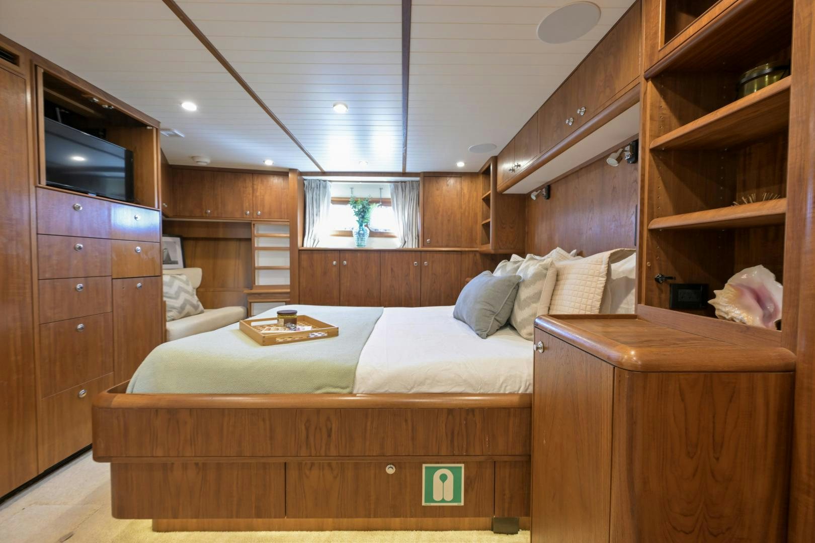 a bed in a cabin aboard CHEEMAUN Yacht for Sale