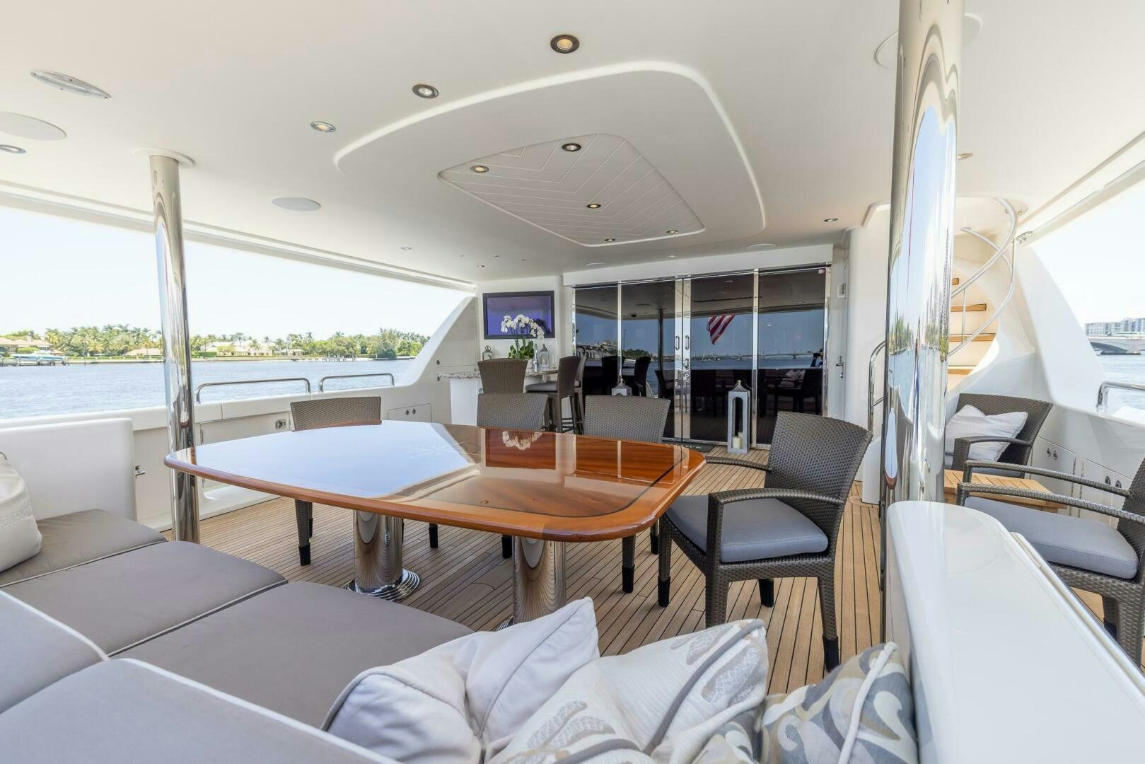 inside of a boat aboard SEAHAWK Yacht for Sale