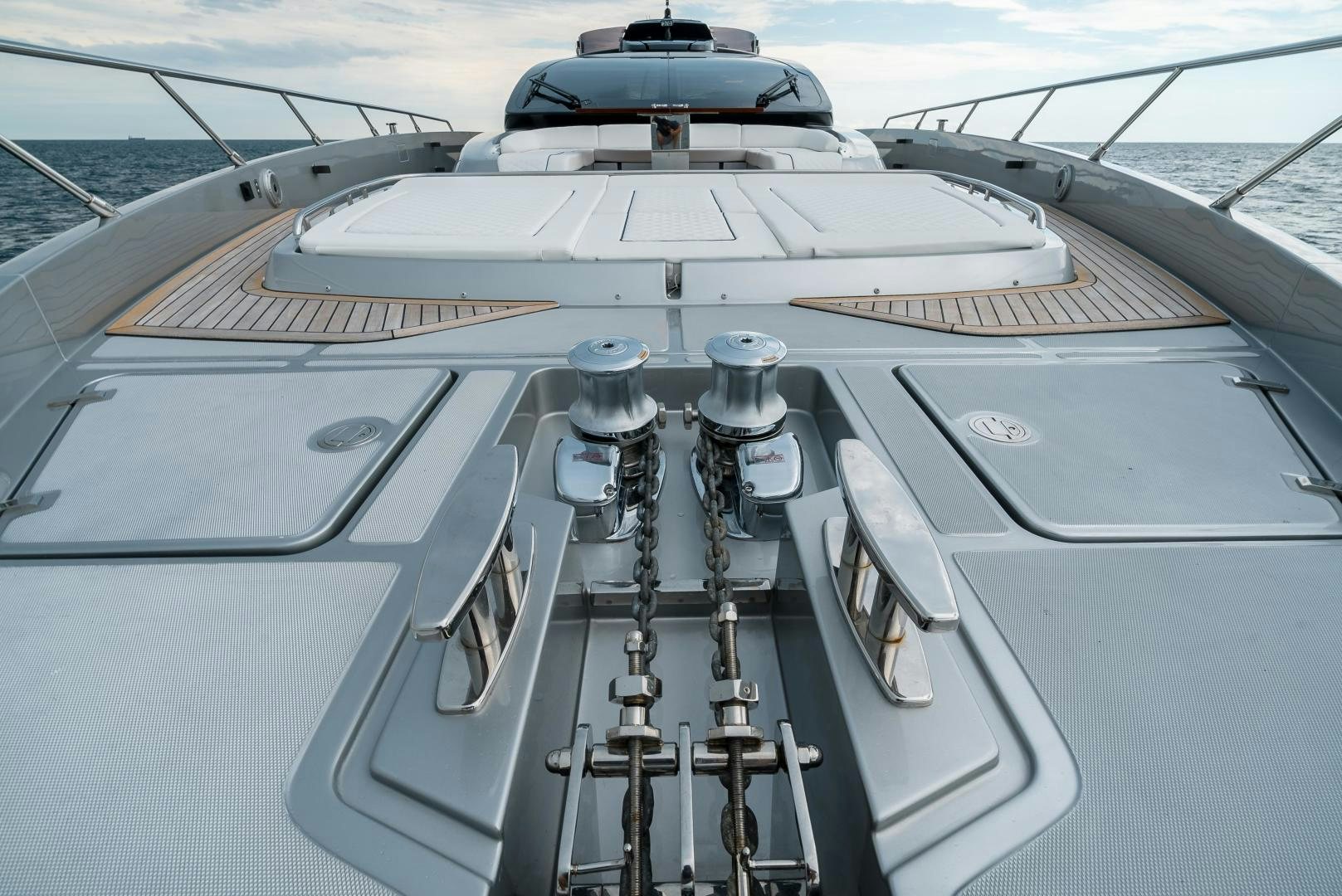 the inside of a boat aboard BEL SOGNO Yacht for Sale