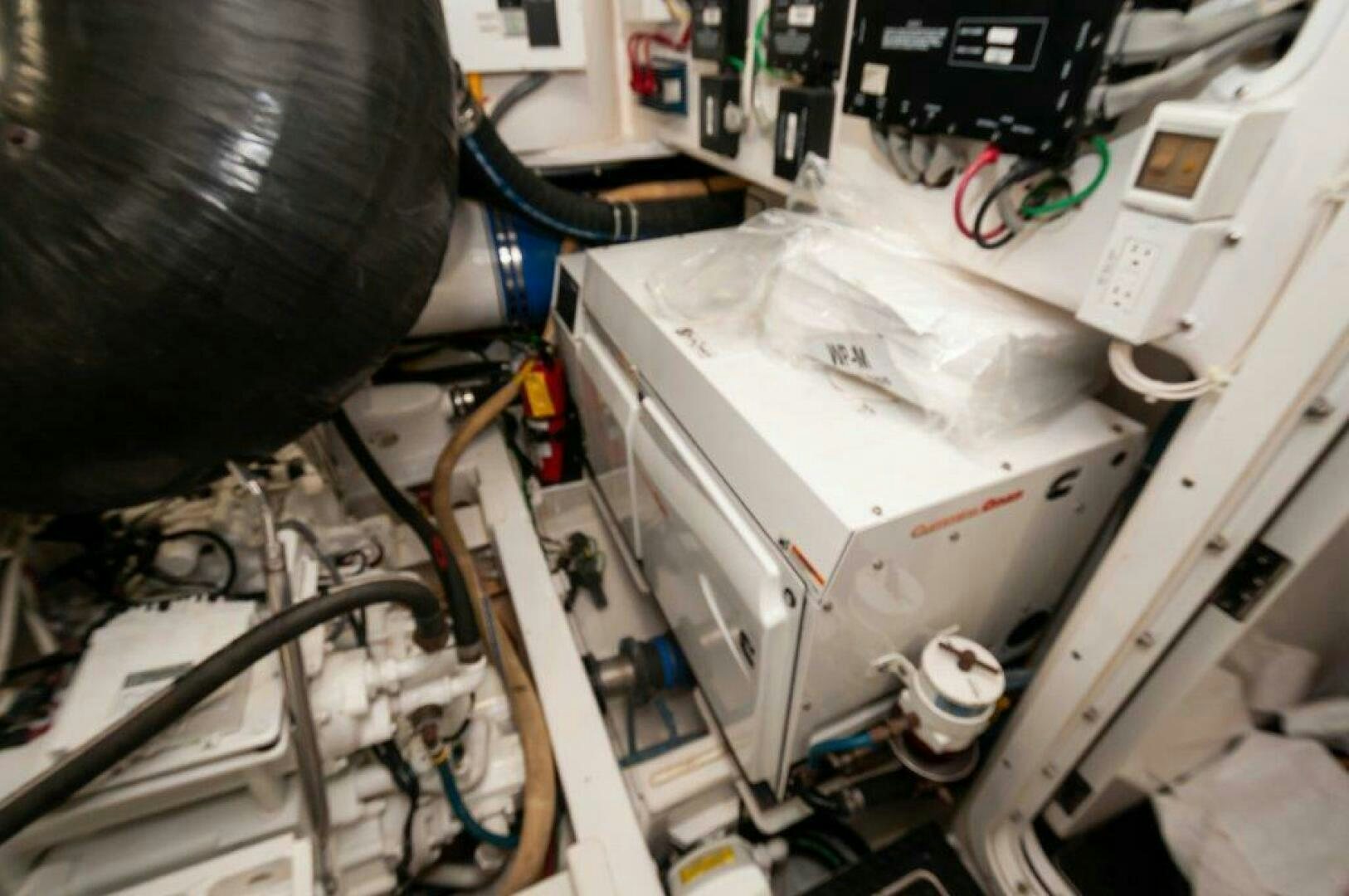 a machine with a white substance aboard BAREFOOT DRIVE Yacht for Sale