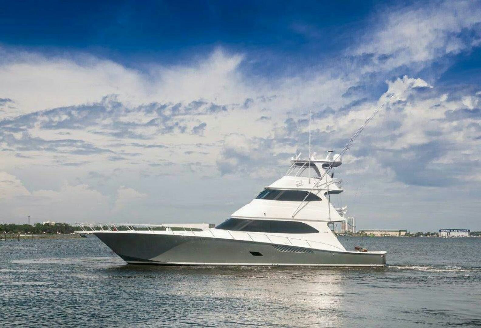 a white yacht on the water aboard BAREFOOT DRIVE Yacht for Sale