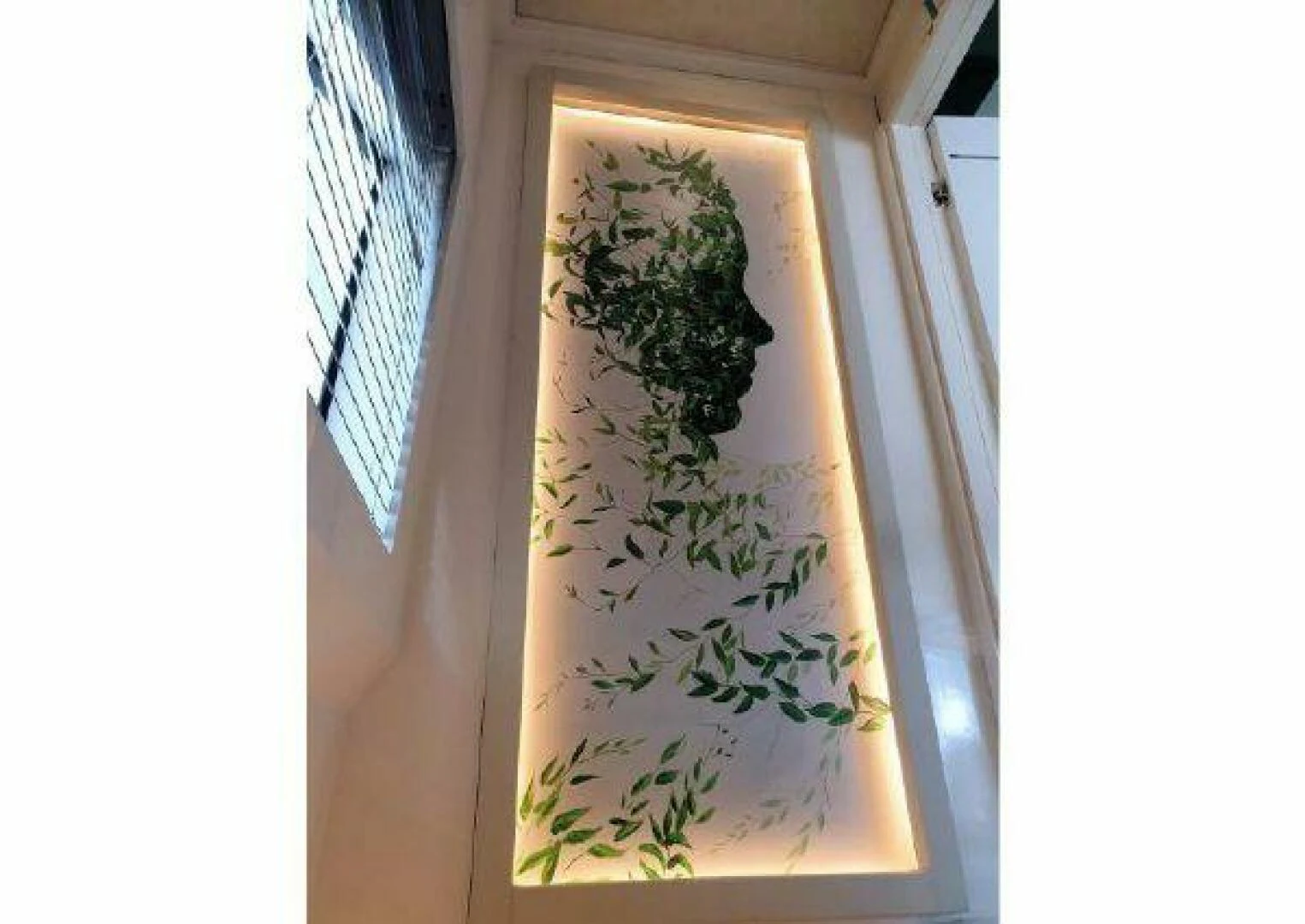 a tree in a frame aboard VETRO Yacht for Sale