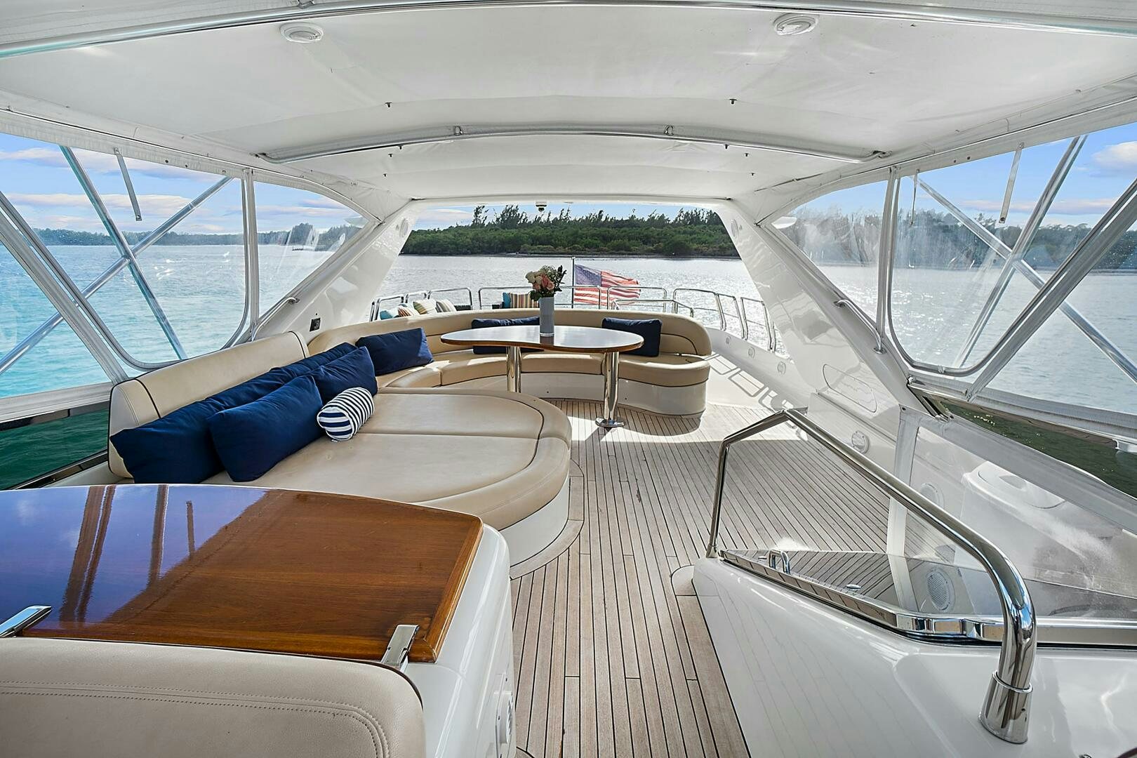 inside of a boat aboard SUN ADVENTURES Yacht for Sale