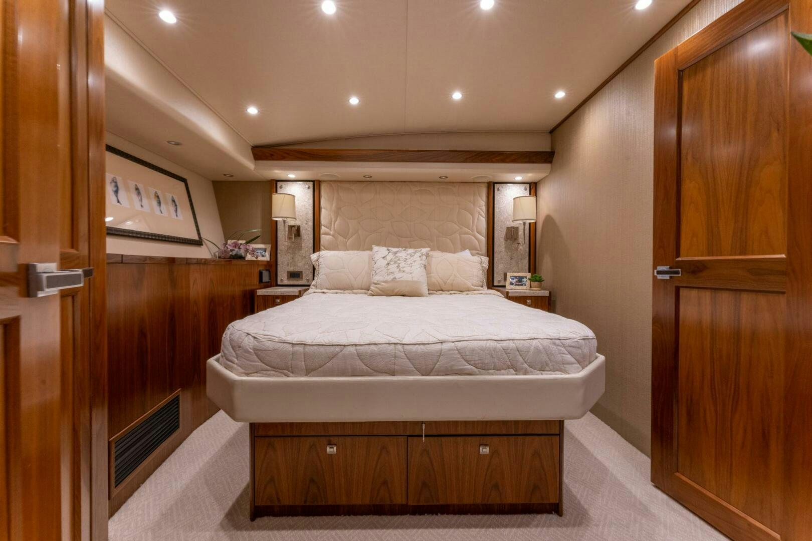 a bed in a hotel room aboard HIGH COTTON Yacht for Sale
