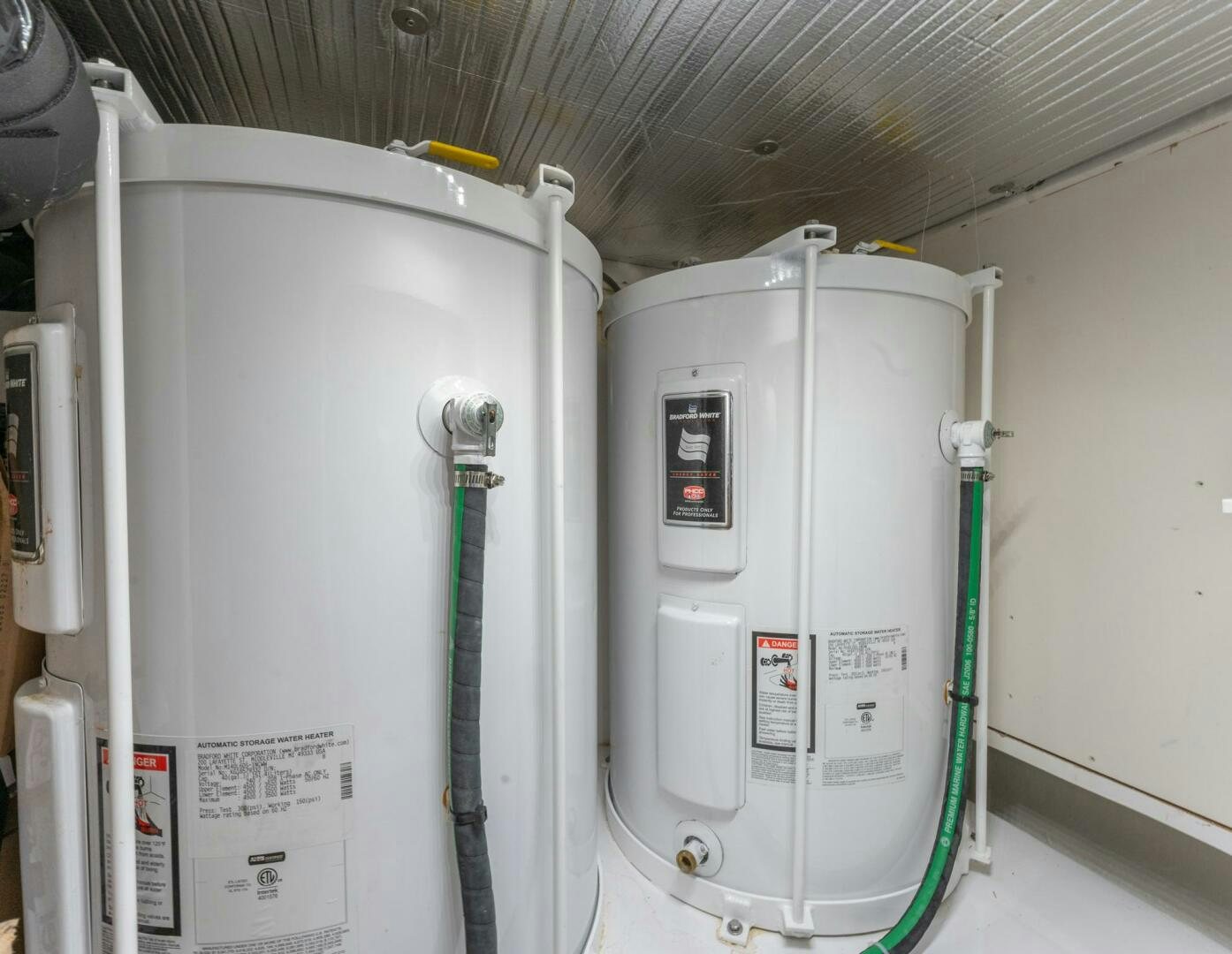 a few white machines aboard HIGH COTTON Yacht for Sale