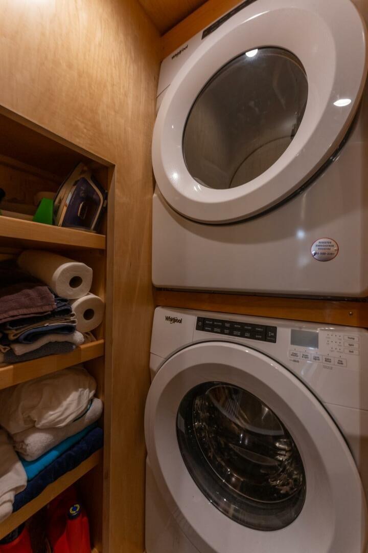 a white washing machine aboard HIGH COTTON Yacht for Sale