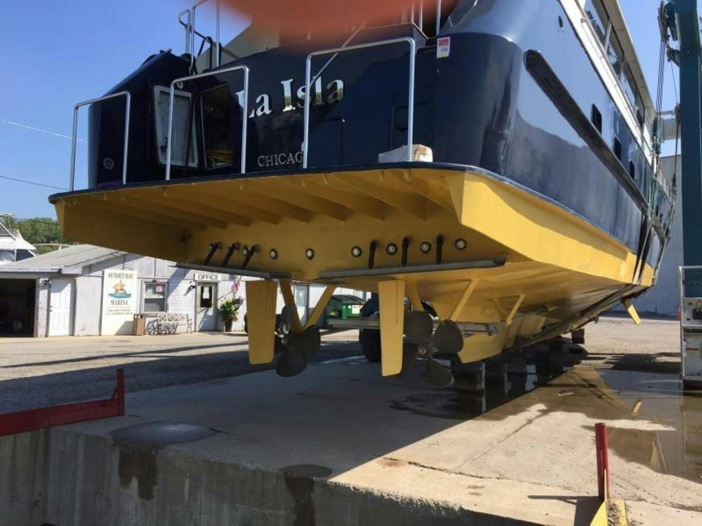 a large machine on a trailer aboard SOUTHERN BREEZE Yacht for Sale