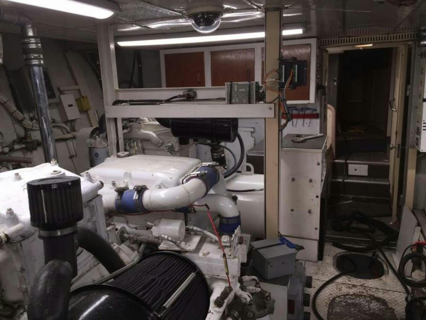 a room with machinery aboard SOUTHERN BREEZE Yacht for Sale