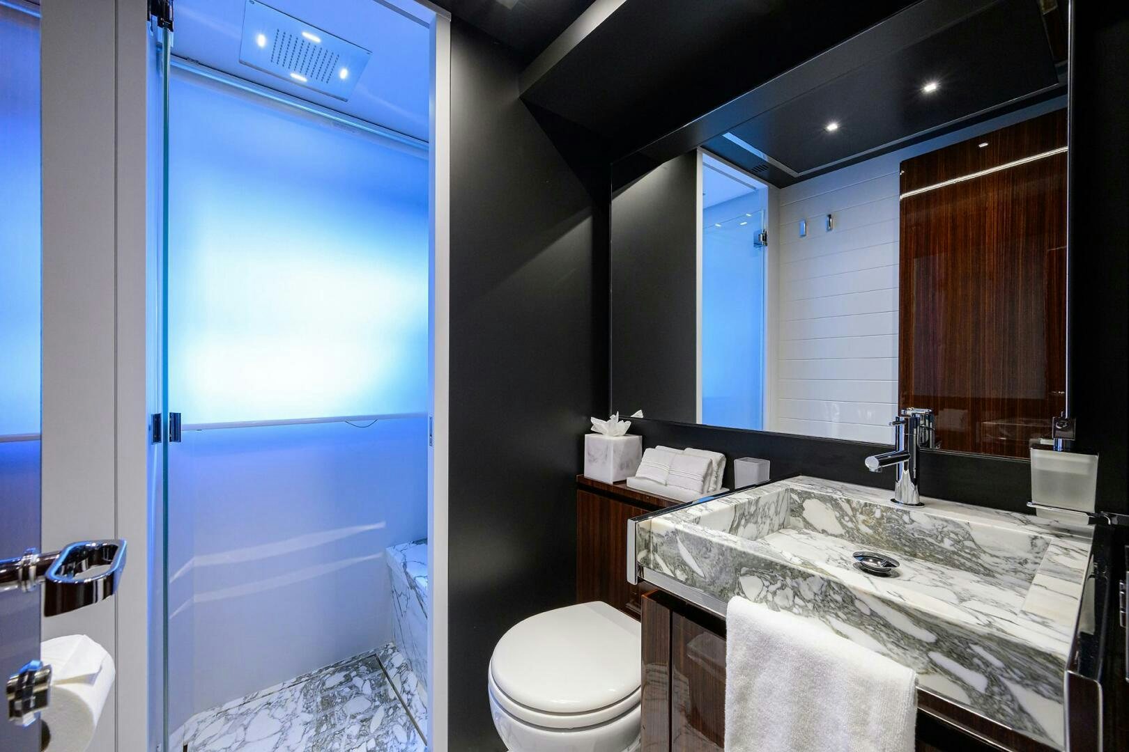 a bathroom with a large tub aboard RISE ABOVE III Yacht for Sale