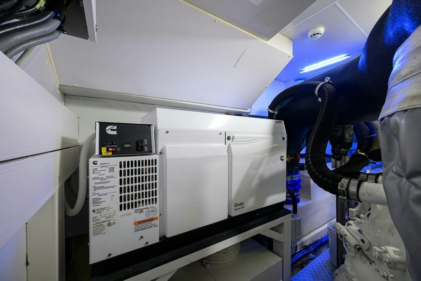 a machine with a blue strap aboard RISE ABOVE III Yacht for Sale