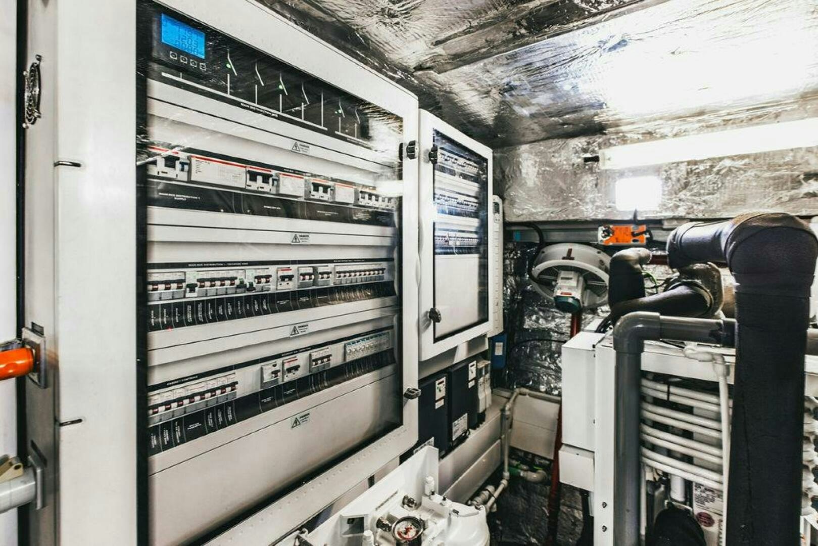 a room with equipment and equipment aboard PURA VIDA Yacht for Sale