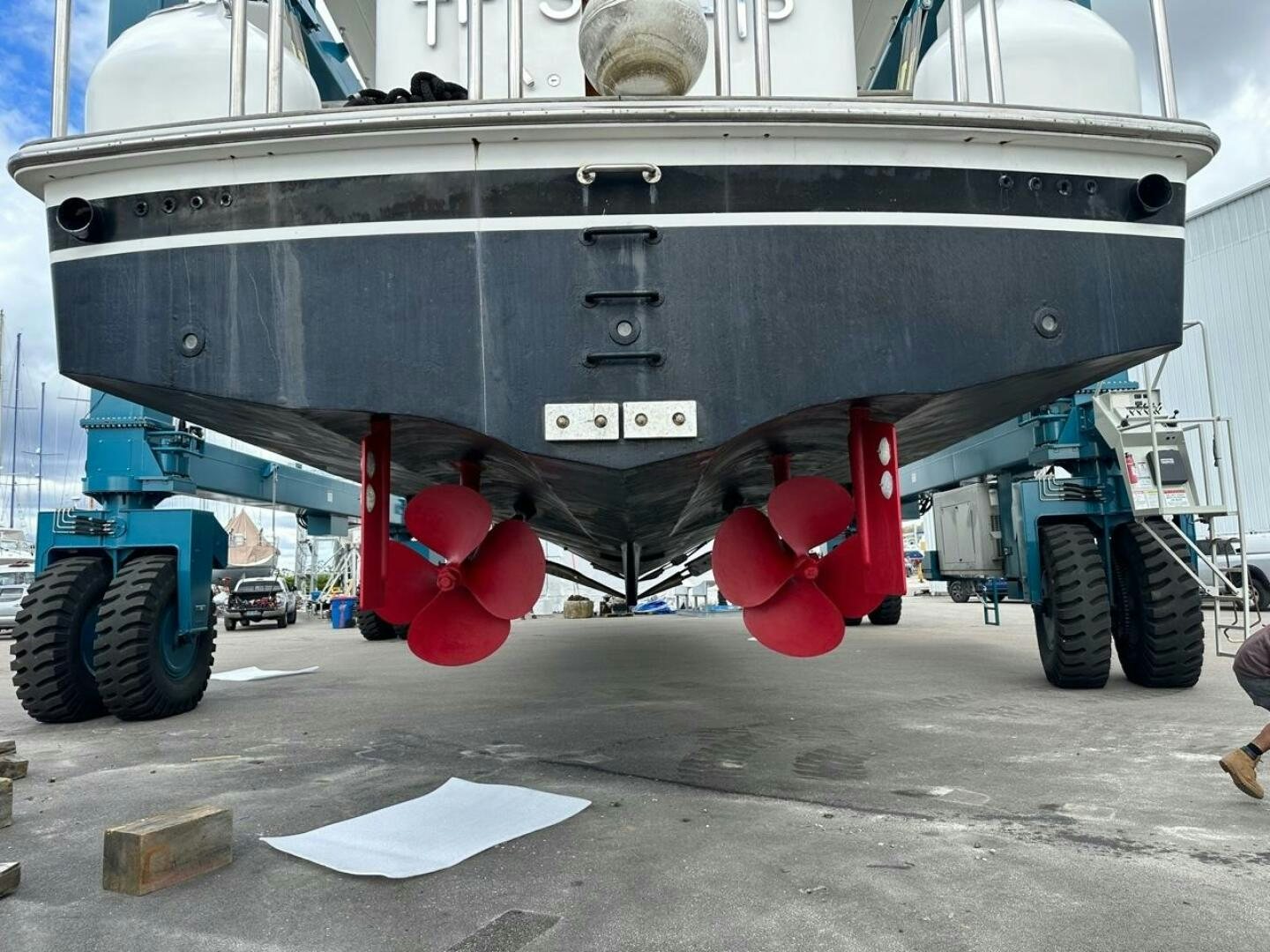 a large military tank aboard MOJITO Yacht for Sale