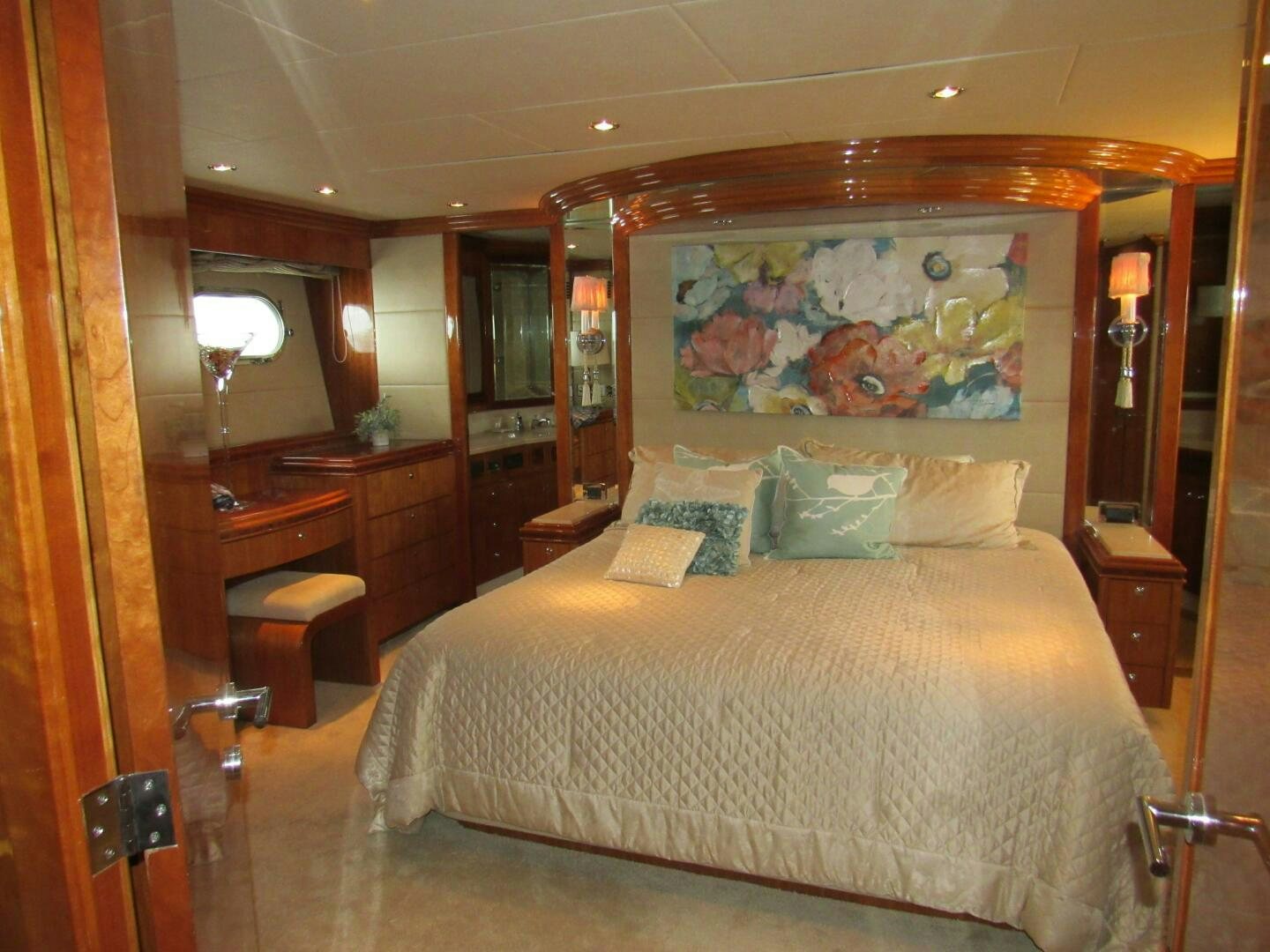 a bed in a hotel room aboard MOJITO Yacht for Sale