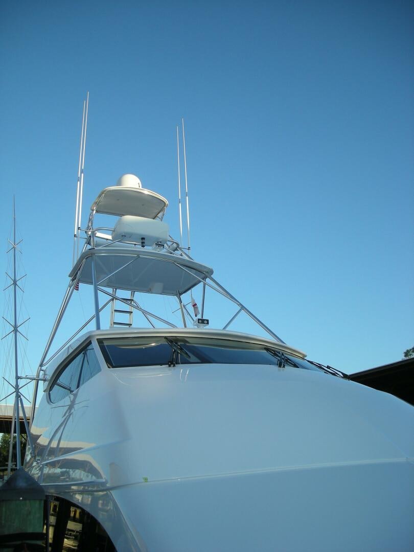 a white yacht with a white propeller aboard LIVNWEL Yacht for Sale