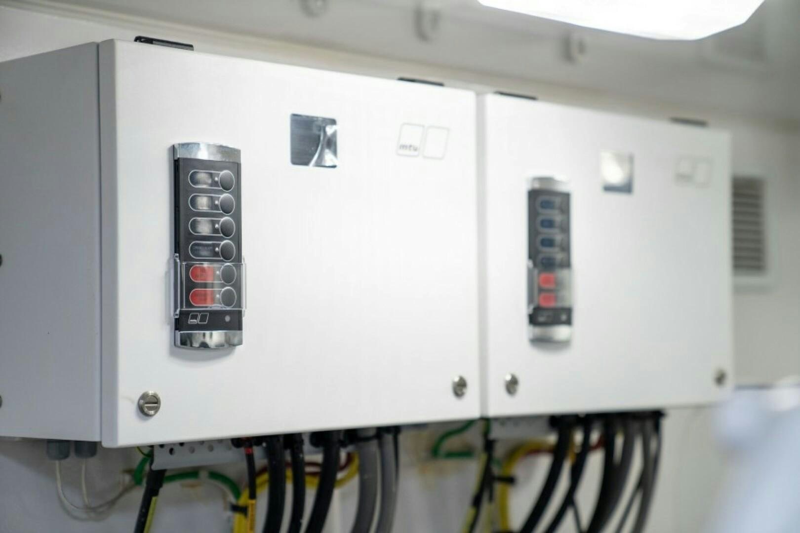 a white machine with a panel aboard WRAPPED UP Yacht for Sale