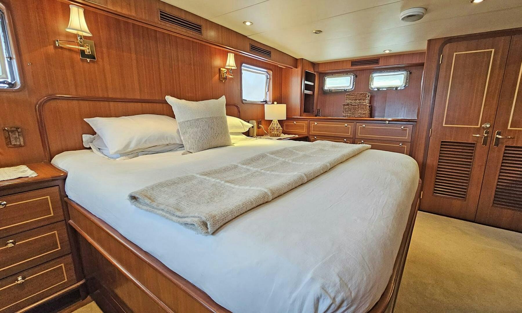 a bed in a cabin aboard SHAMROCK Yacht for Sale