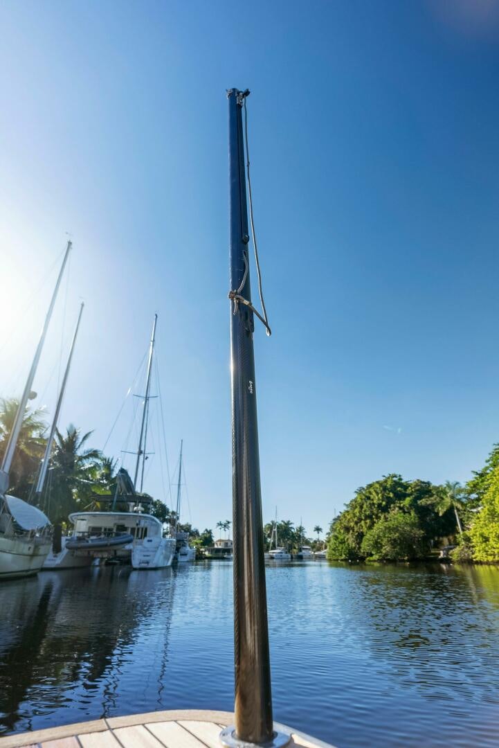 a tall metal pole in the water aboard WOODY Yacht for Sale