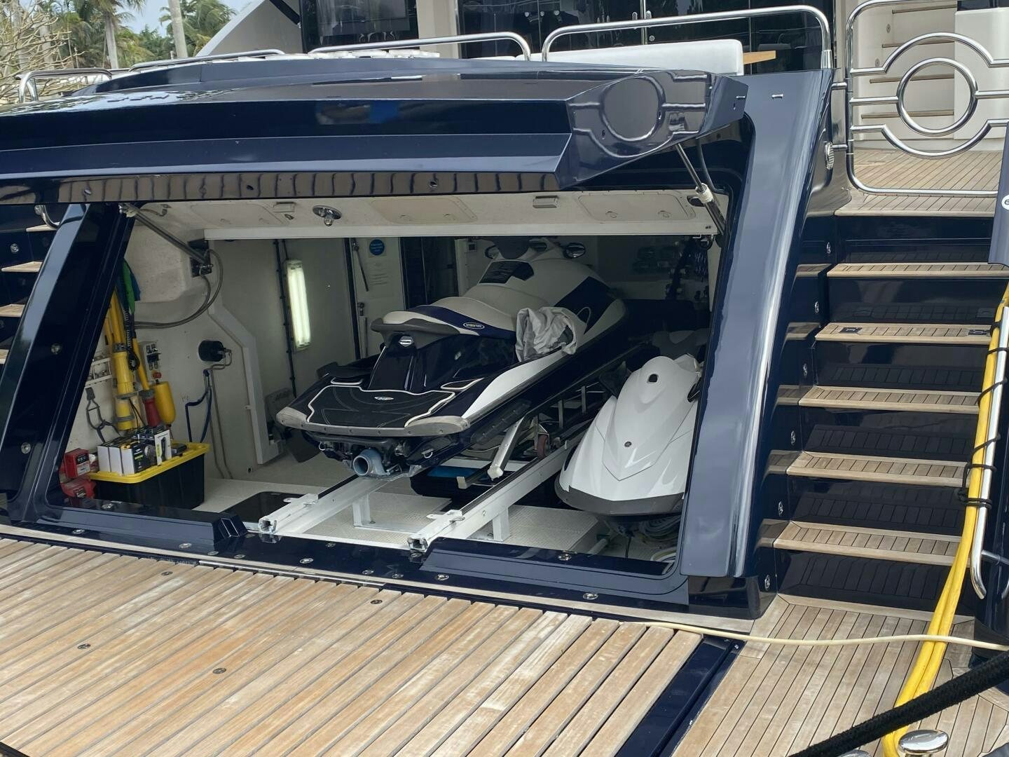 a car on a lift aboard SEAHORSE Yacht for Sale