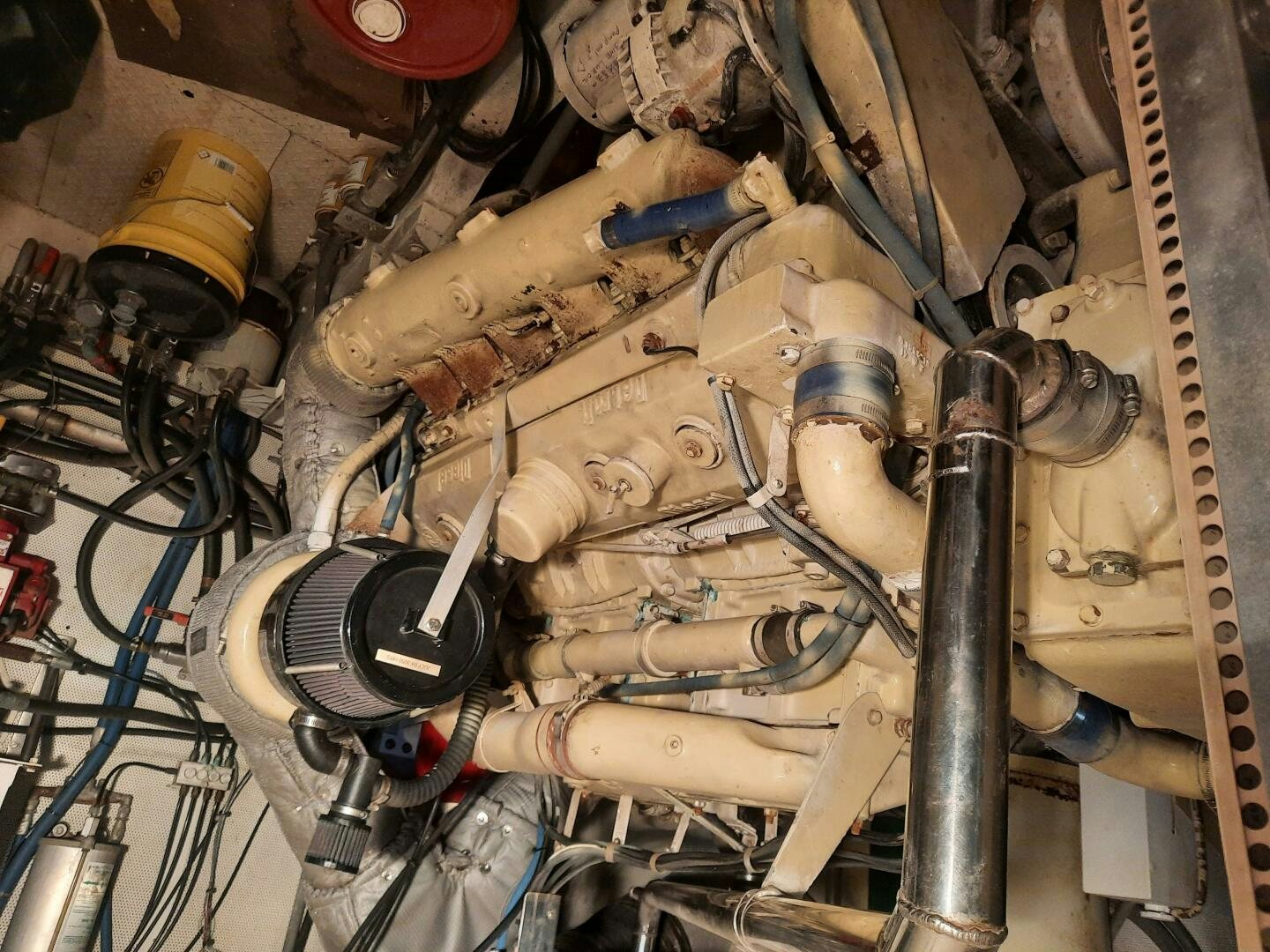 a machine with a large piece of wood in it aboard URBAN LEGEND Yacht for Sale