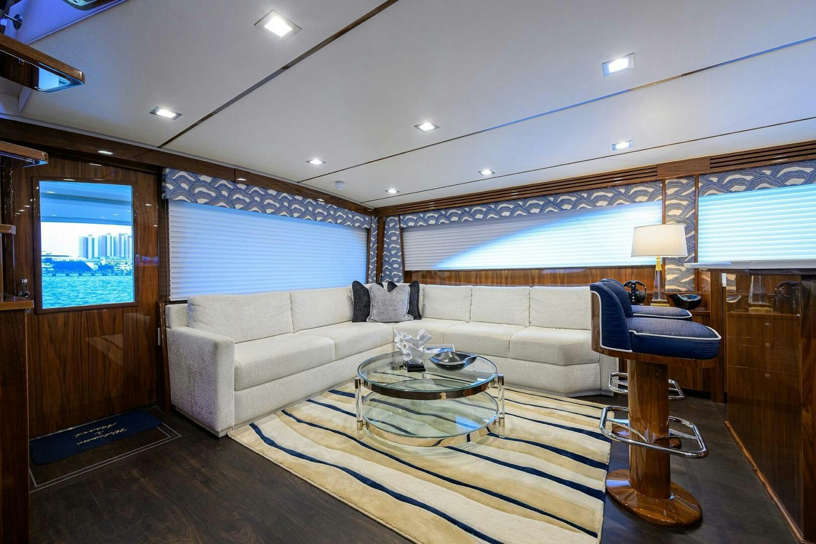 a living room with a couch and a table aboard FOR PETE'S SAKE Yacht for Sale