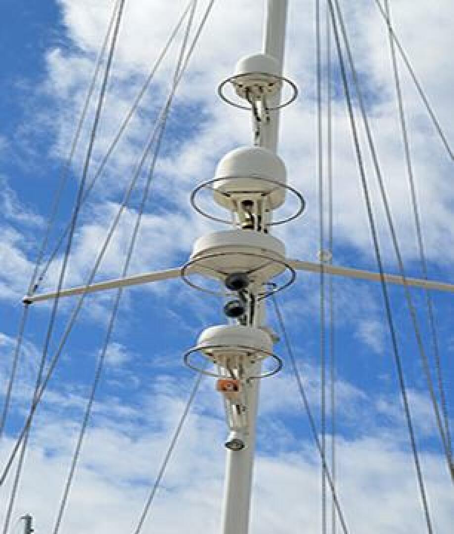 a tower with a tower aboard SEE ADLER Yacht for Sale