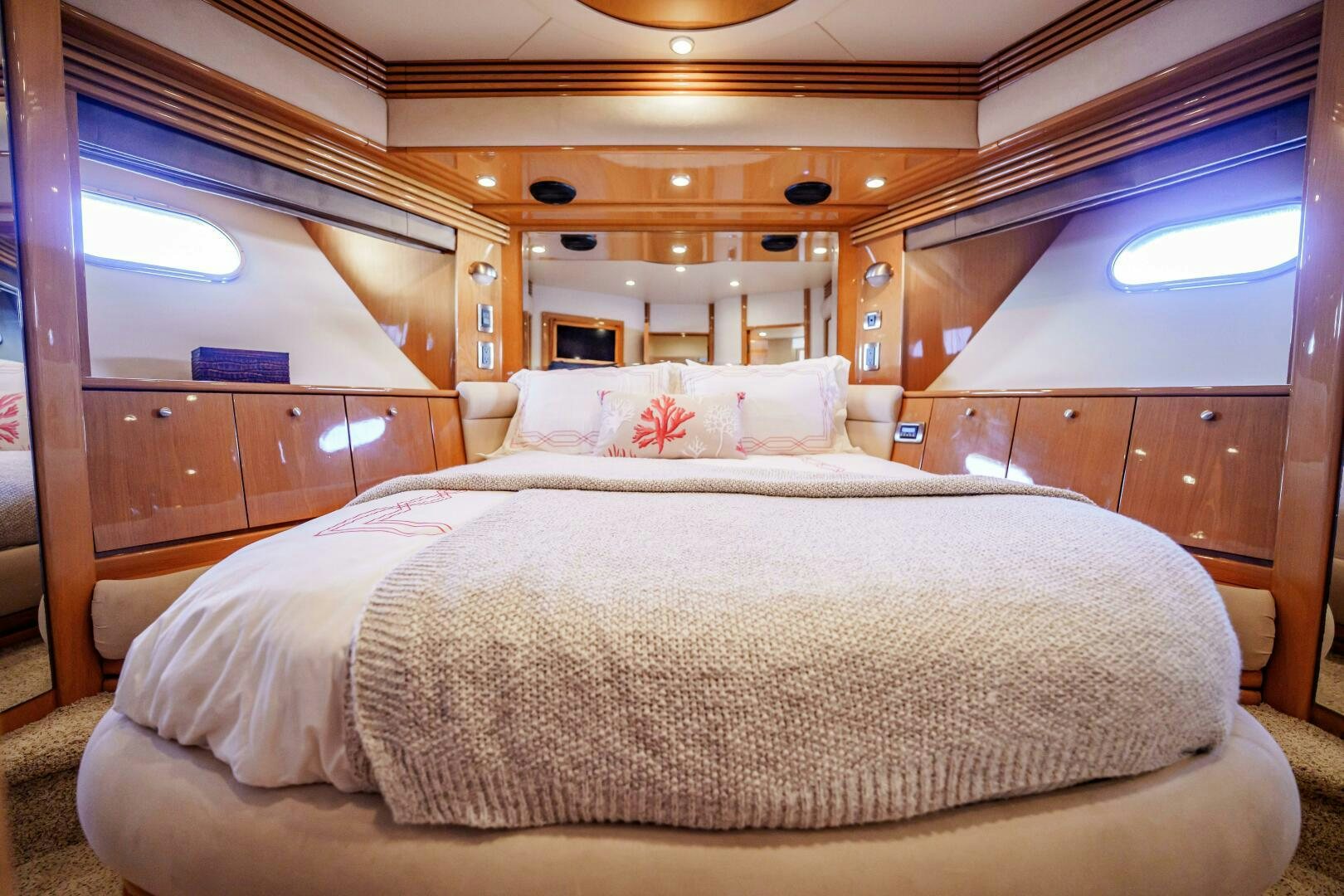 a bed in a cabin aboard SERENITY Yacht for Sale