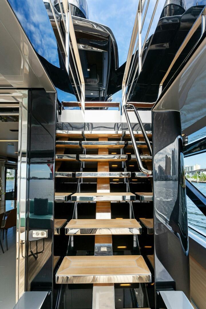 a group of large busses aboard CORSARO SUPER Yacht for Sale