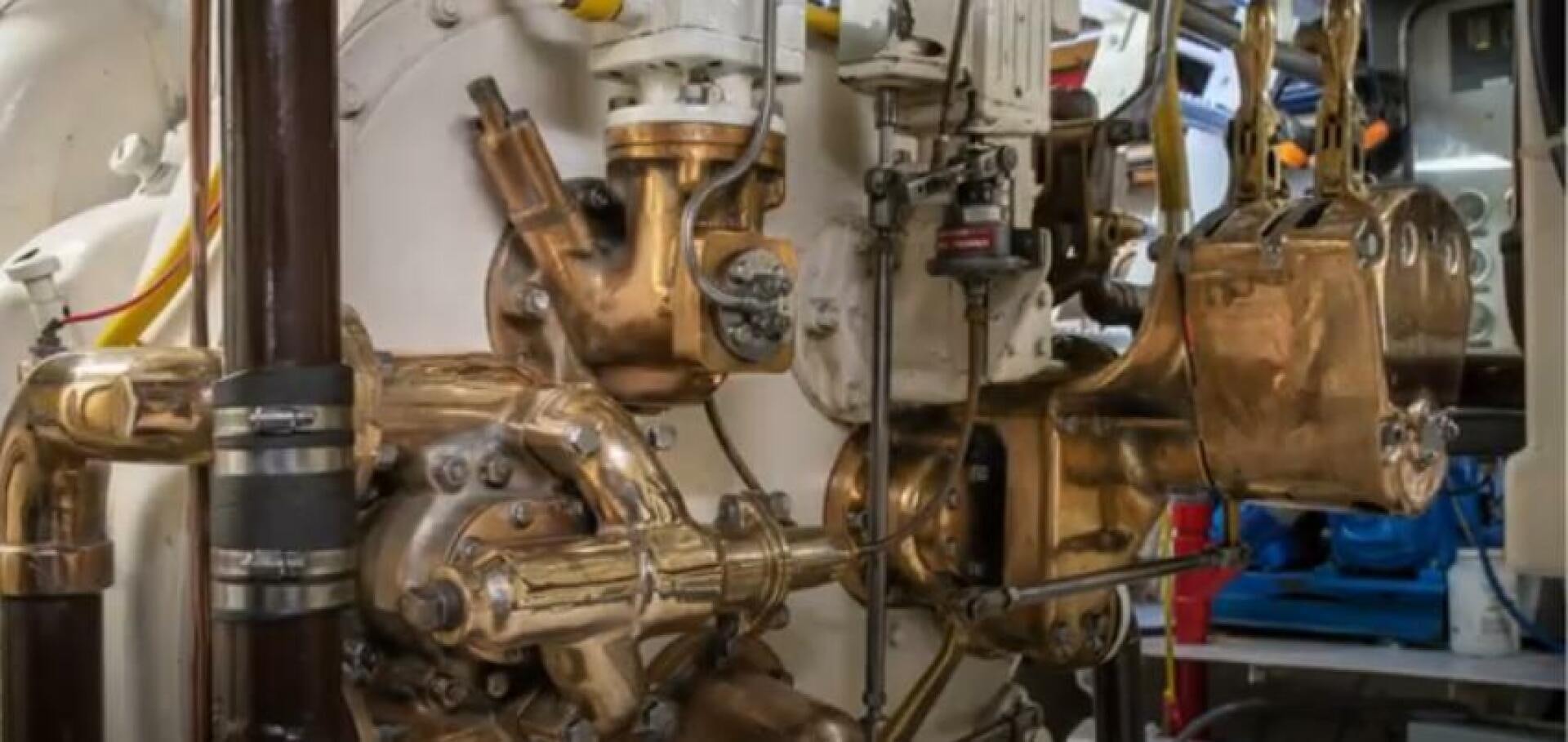 a machine with a large piece of metal aboard PRESCOTONT Yacht for Sale