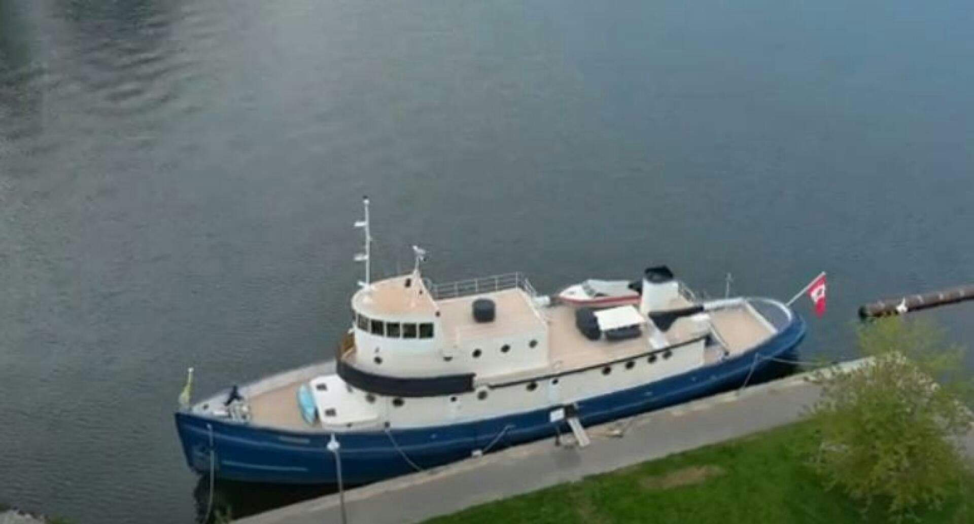 a boat on the water aboard PRESCOTONT Yacht for Sale