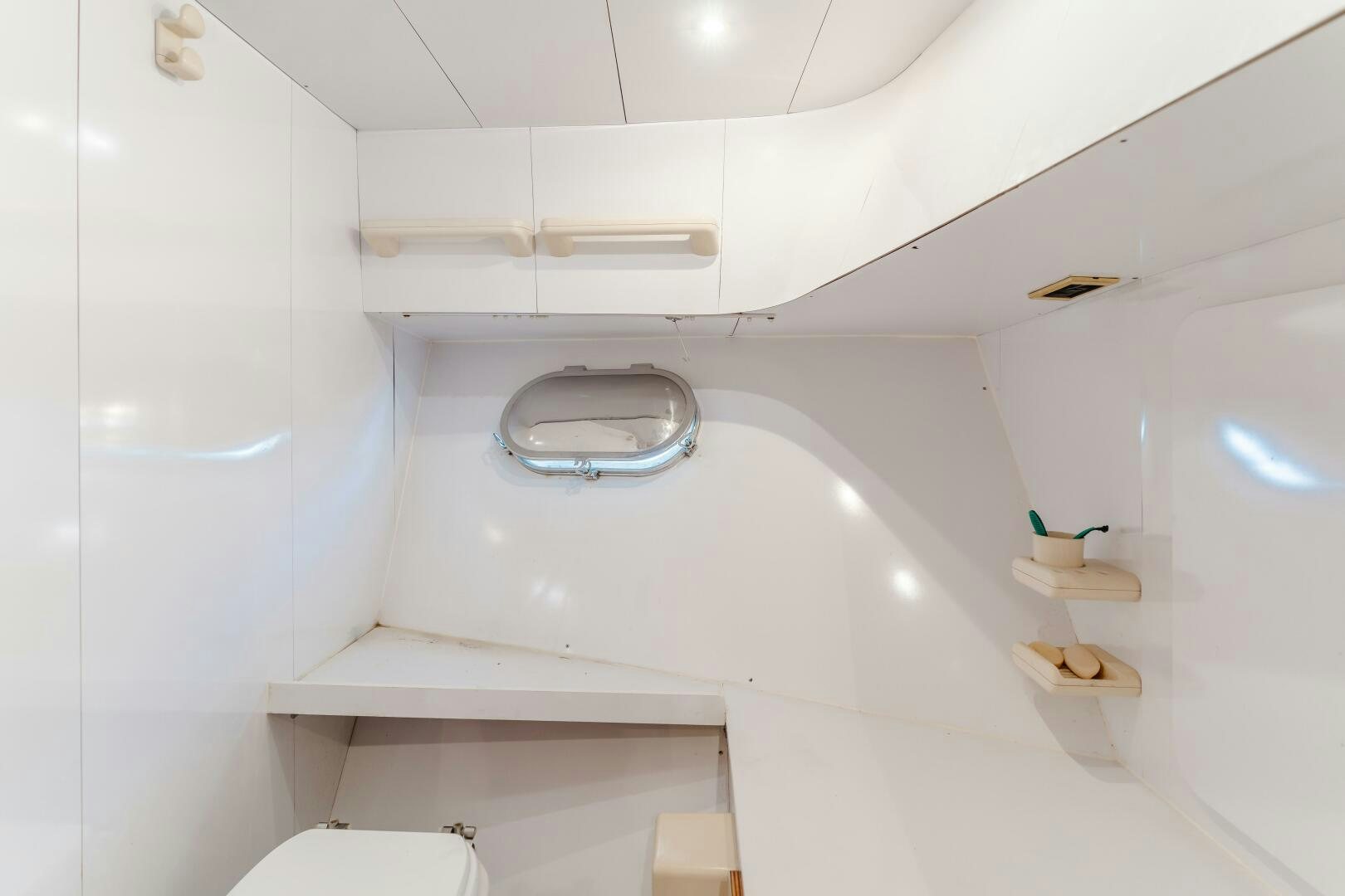 a bathroom with a bathtub aboard C LADY Yacht for Sale