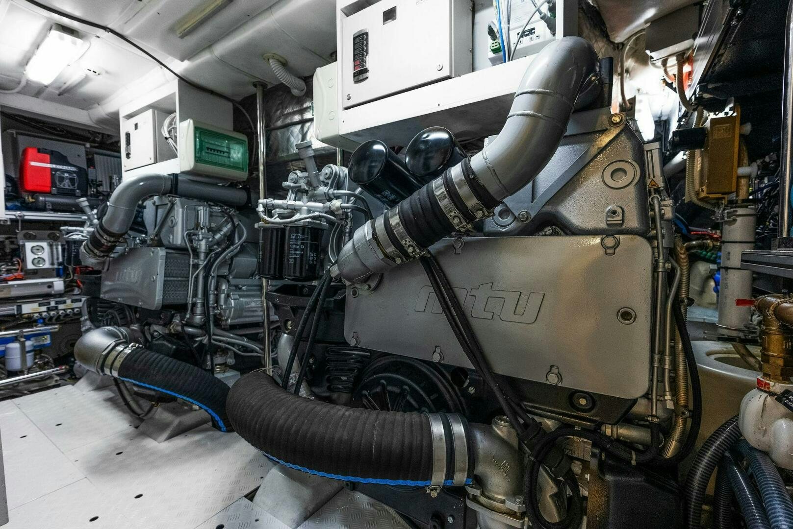a machine with a large metal pipe aboard PHOENIX RISING Yacht for Sale