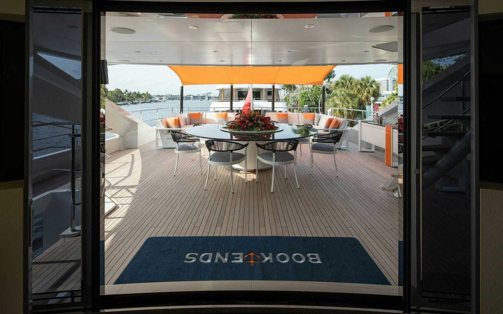 graphical user interface aboard BOOK ENDS Yacht for Sale