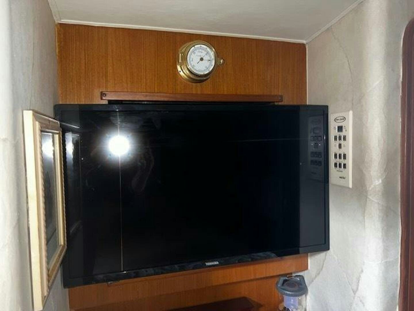 a black microwave oven aboard GREAT WHITE Yacht for Sale