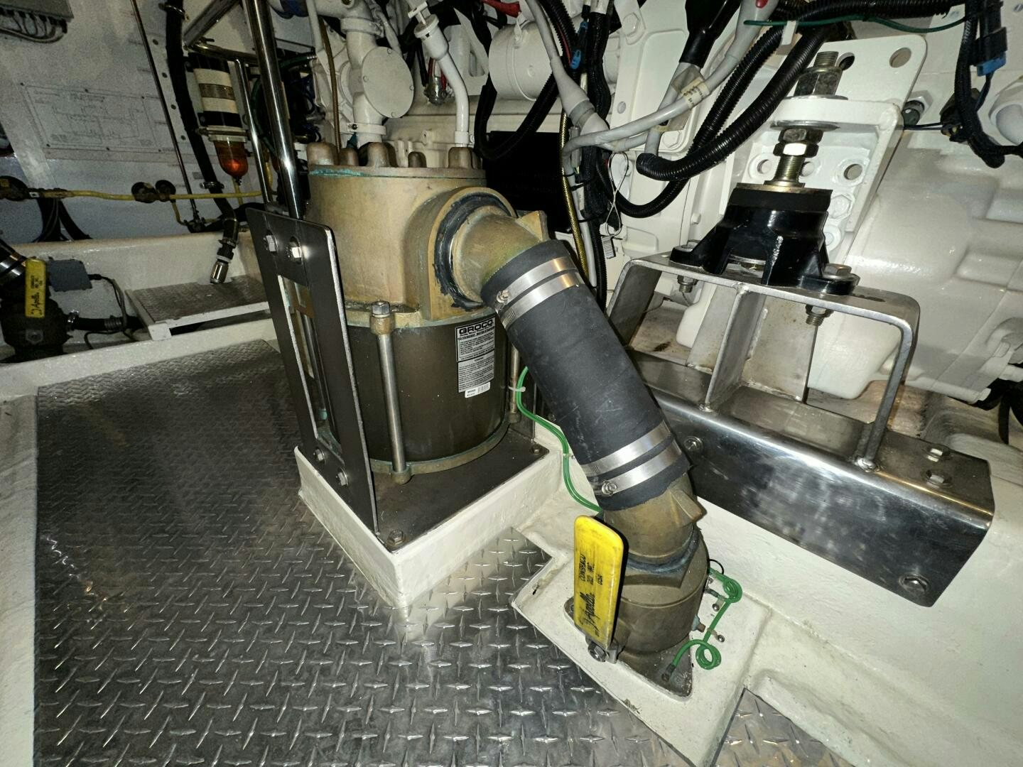 a machine with a green handle aboard ALL ABORDEAUX Yacht for Sale