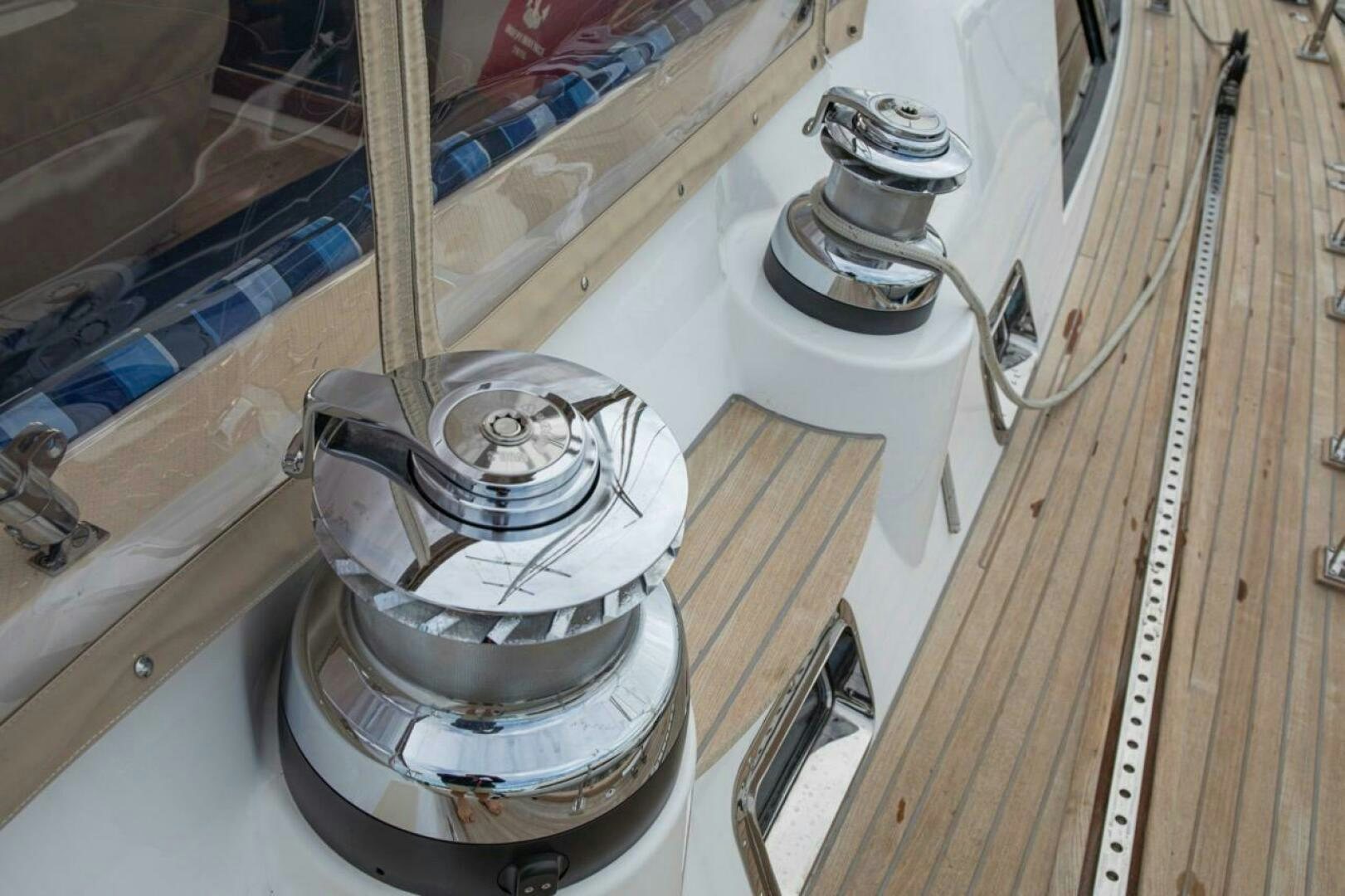 a metal contraption on a shelf aboard INDEPEPDENCE Yacht for Sale