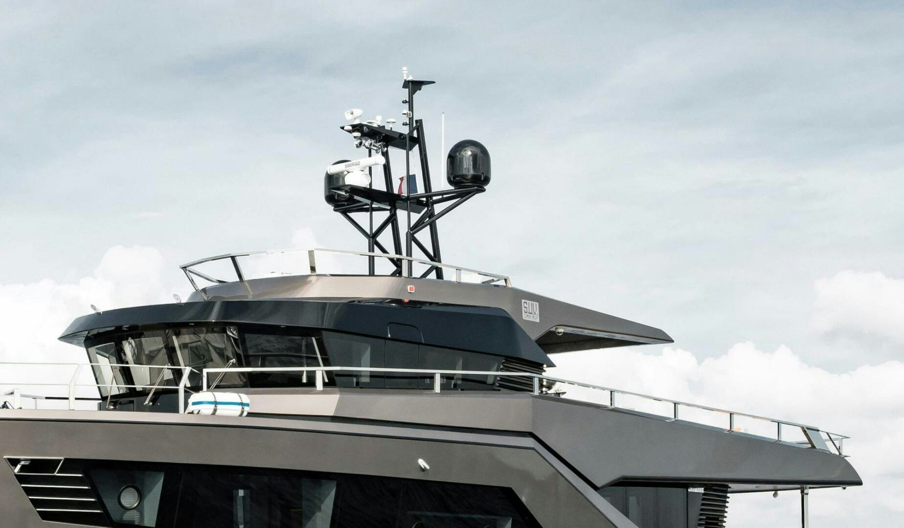 a boat on the water aboard BEACH CLUB Yacht for Sale