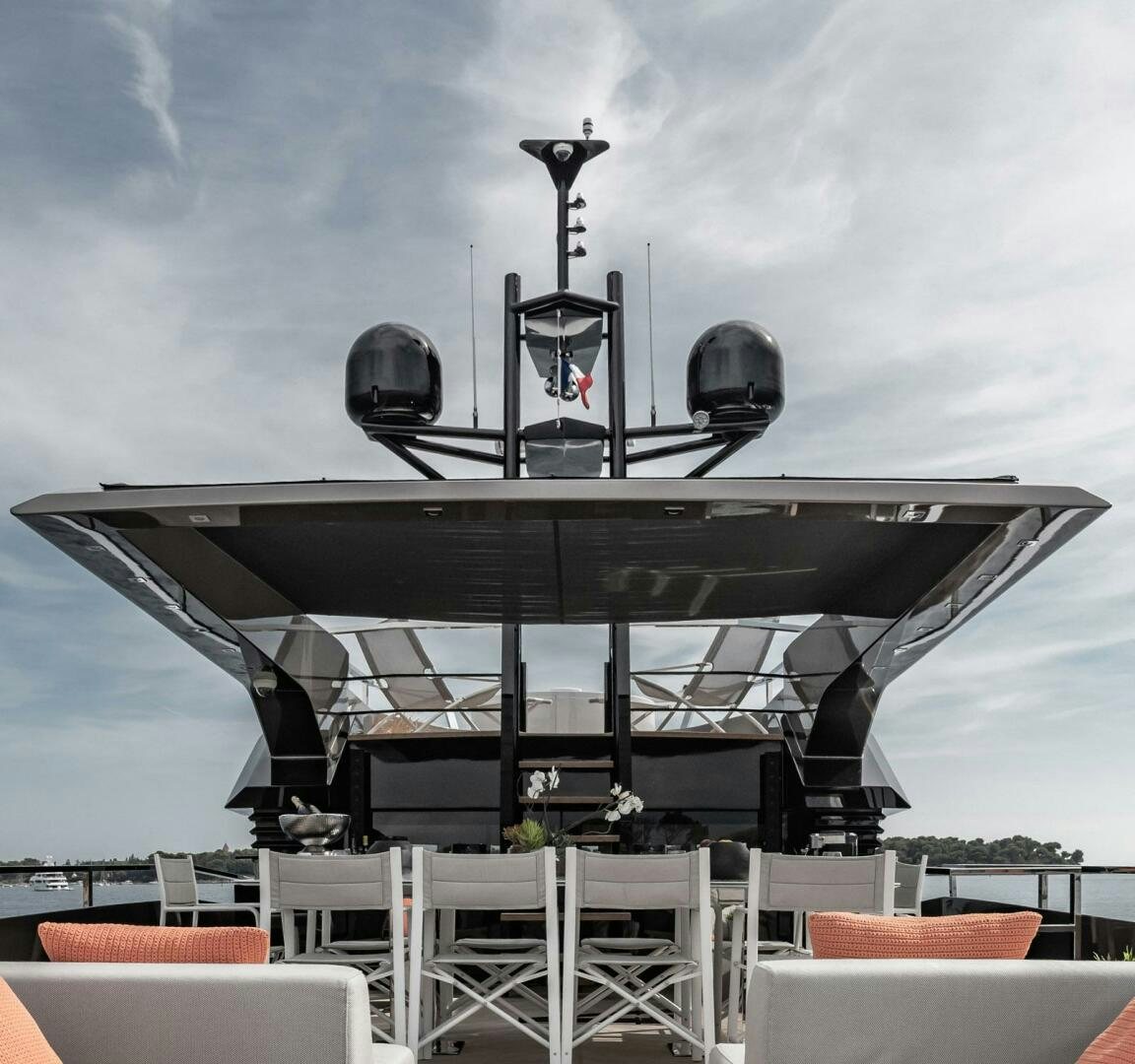 a large satellite dish on a roof aboard BEACH CLUB Yacht for Sale
