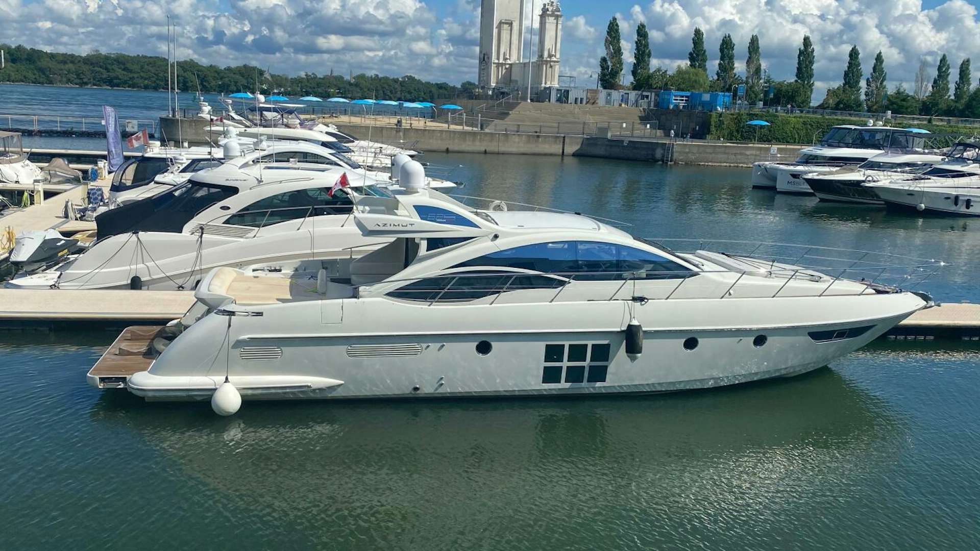 Living
Yacht for Sale