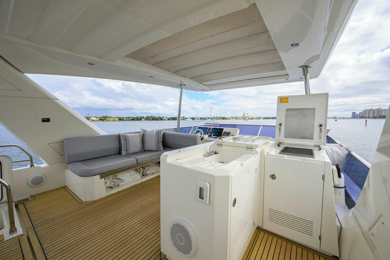 inside of a boat aboard 2016 68 PRESTIGE Yacht for Sale