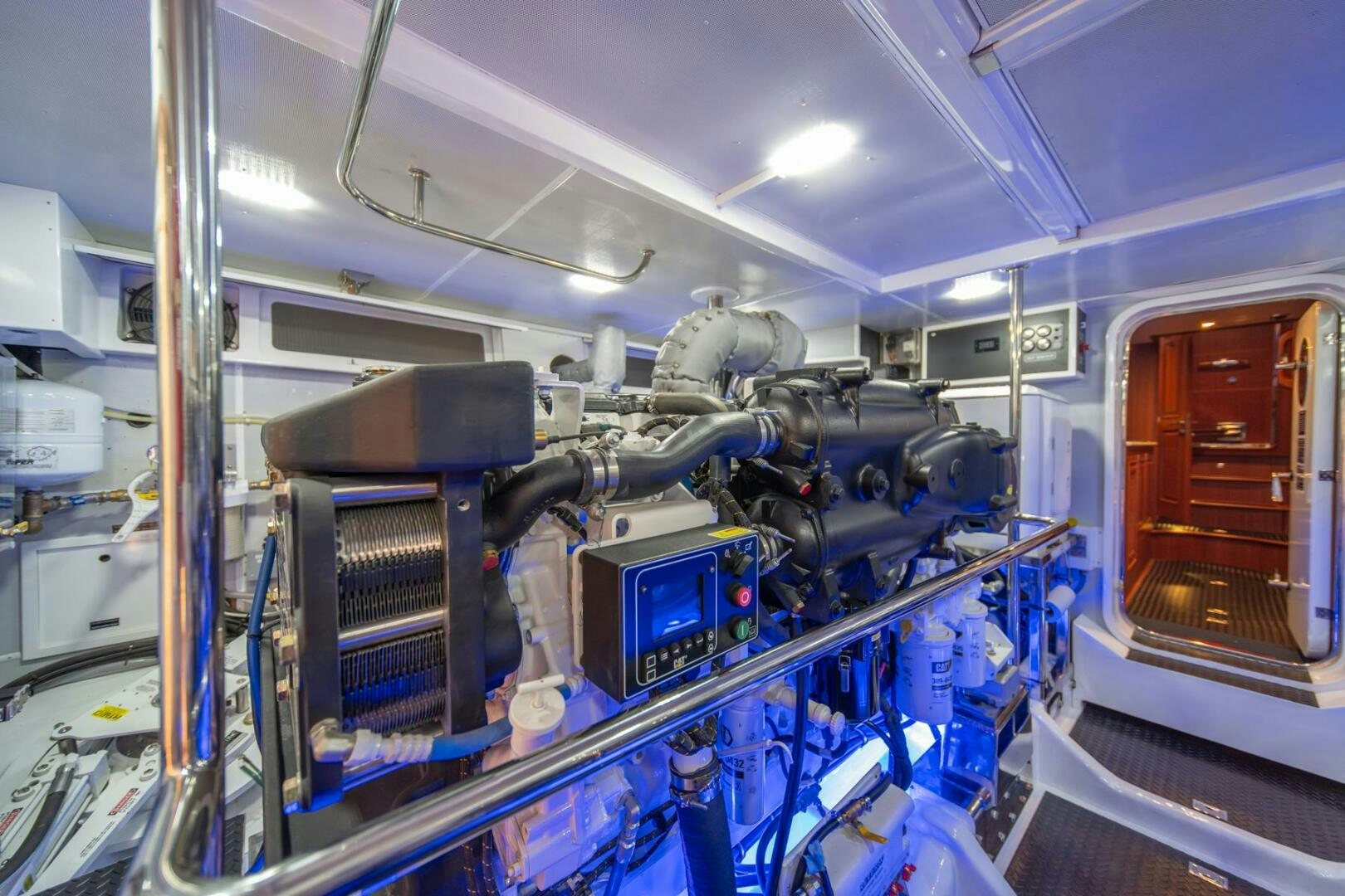 a room with machinery aboard ABRI SUR LA MER Yacht for Sale