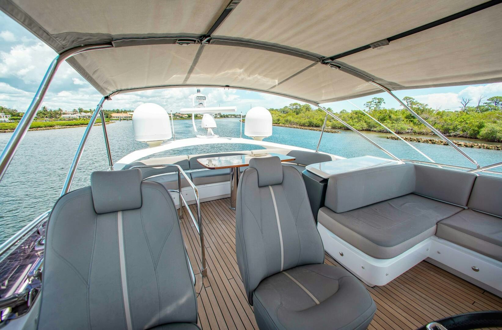 inside of a boat aboard RIPPLE Yacht for Sale
